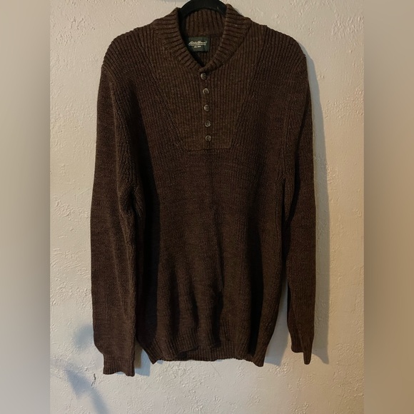 Eddie Bauer Other - Eddie Bauer Men's Dark Brown Crewneck Sweater